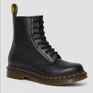 Never worn Dr. Martens 1460 (Unisex)